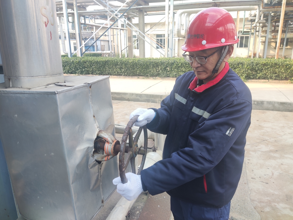 06優秀員工 王加根：平凡崗位挑大擔_副本